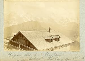 Suisse, Alpes bernoises, Vieil hôtel devant Eiger, Mönch et Jungfrau, ca.1900, vintage citrate print