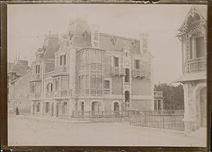 France, Loire-Atlantique, La Baule, Belle villa du bord de mer, ca.1900