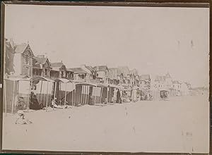 France, Loire-Atlantique, La Baule, Vue des cabanes sur la plages, ca.1900, Vintage citrate print