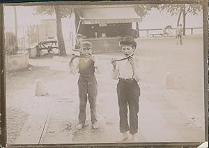 Italie, Lac de Côme, Enfants mangeant une pastèque, ca.1900, Vintage citrate print