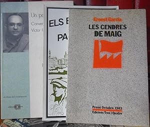 Imagen del vendedor de UN PAS AMB FUTUR Converses amb Vctor G. Labrado + LES CENDRES DE MAIG Materials per a la Crtica dels Projectes Alternatius + ELS ESTATUTS DEL PAS VALENCI (3 libros) a la venta por Libros Dickens