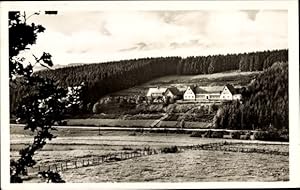 Bild des Verkufers fr Ansichtskarte / Postkarte Wenden im Sauerland, Skt. Josefsheim, Auenansicht, Felder, Wald zum Verkauf von akpool GmbH