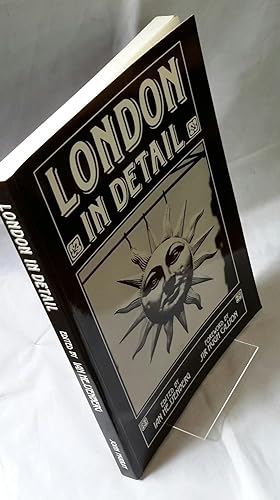 Image du vendeur pour London in Detail. mis en vente par Addyman Books