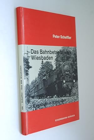 Bild des Verkufers fr Das Bahnbetriebswerk Wiesbaden: Eisenbahn in Wiesbaden Band 2 der Reihe Deutsche Bahnbetriebswerke zum Verkauf von Antiquariat Biebusch