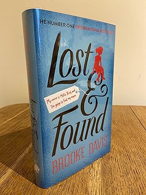 Immagine del venditore per Lost & Found >>>> A BEAUTIFUL SIGNED UK FIRST EDITION & FIRST PRINTING HARDBACK <<<< venduto da Zeitgeist Books