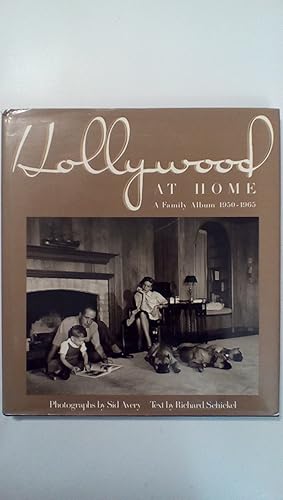 Immagine del venditore per Hollywood at Home: A Family Album 1950-1965 venduto da Early Republic Books