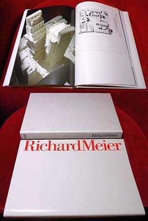 Richard Meier. Bauten und Projekte 1979 - 1989. Mit Beiträgen von Kenneth Frampton und Charles Je...