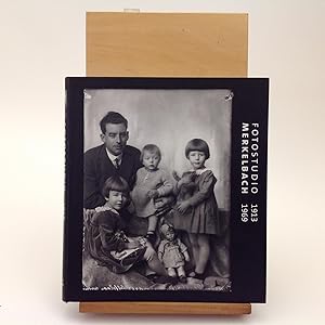 Seller image for Fotostudio Merkelbach 1913 - 1969 for sale by EGIDIUS ANTIQUARISCHE BOEKHANDEL