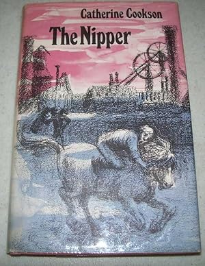 Imagen del vendedor de The Nipper a la venta por Easy Chair Books