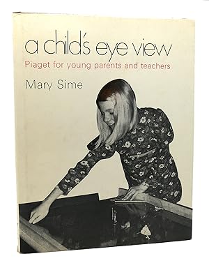 Immagine del venditore per A CHILD'S EYE VIEW venduto da Rare Book Cellar