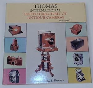 Bild des Verkufers fr The Thomas International Photo Directory of Antique Cameras zum Verkauf von Kuenzig Books ( ABAA / ILAB )