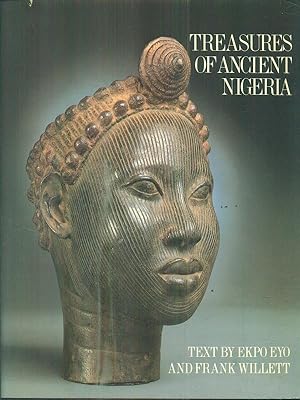 Immagine del venditore per Treasures of Ancient Nigeria venduto da Librodifaccia
