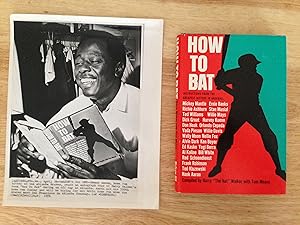 Seller image for VINTAGE BASEBALL LOT: HARRY WALKER - HOW TO BAT, SIGNED + BW PHOTO: HANK AARON READS THE BOOK for sale by R. Plapinger Baseball Books