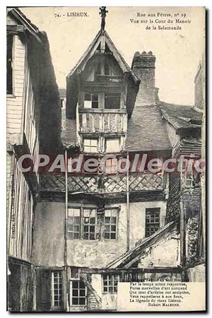 Carte Postale Ancienne Lisieux Rue Aux Fevres vue Sur La Cour du manoir de la salamande salamandre