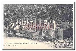 Image du vendeur pour Carte Postale Ancienne Une noce aux environs de Vannes LEs cuisines (reproduction) mis en vente par CPAPHIL