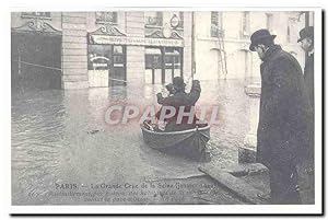 Paris Carte Postale Ancienne La grande crue de la Seine (janvier 1910) RAvitaillement par bateau ...