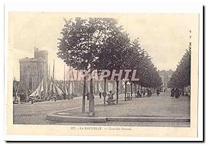 Image du vendeur pour La Rochelle Carte Postale Ancienne Cour des Dames mis en vente par CPAPHIL