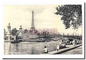 Paris (16eme) Carte Postale Moderne vue sur la Seine le pont Alexandre III et la Tour Eiffel (bat...