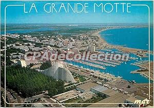 Bild des Verkufers fr Carte Postale Semi Moderne La Grande Motte ville de l'an 2000 vue panoramique au premier plan la Grande Pyramide zum Verkauf von CPAPHIL