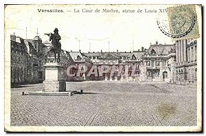 Seller image for Carte Postale Ancienne Versailles La Cour de Marbre statue de Louis XIV for sale by CPAPHIL