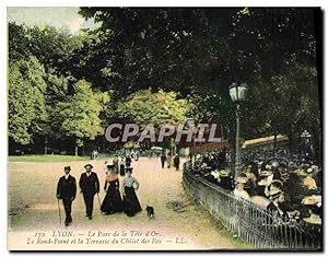 Carte Postale Ancienne Lyon Le Parc de la Tete d'Or Le Rond Point et la Terrasse du Chalet des îles