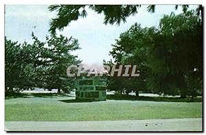 Carte Postale Moderne Monument marking the site of piers of the first bridge crossing the Mississ...