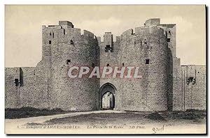 Bild des Verkufers fr Carte Postale Ancienne Remparts d'Aigues Mortes La Porte de la Reine zum Verkauf von CPAPHIL