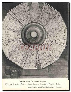 Seller image for Carte Postale Ancienne Tresor de la Cathdrale de Sens La Sainte Chasse for sale by CPAPHIL