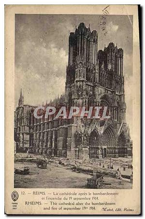 Seller image for Carte Postale Ancienne Reims La cathdrale apres le bombardement et l'incendie du 19 septembre 1914 for sale by CPAPHIL