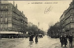 Seller image for Ansichtskarte / Postkarte San Sebastian Baskenland, Avenida de la Libertad, Fugnger, Automobil for sale by akpool GmbH