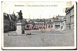 Seller image for Carte Postale Ancienne Versailles Cour Royale et Statue de Louis XIV for sale by CPAPHIL