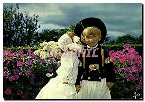 Bild des Verkufers fr Carte Postale Moderne Sourire de Bretagne Couple d'Enfants en Costume de Cornouaille zum Verkauf von CPAPHIL