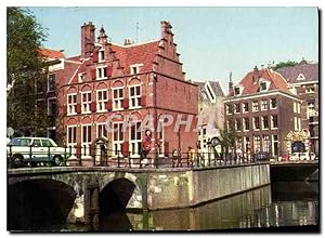 Bild des Verkufers fr Carte Postale Moderne Amsterdam la Maison aux trois Caneaux zum Verkauf von CPAPHIL