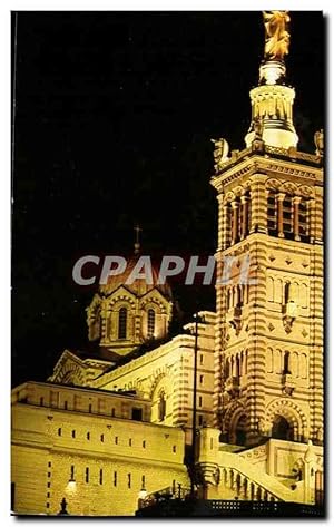 Immagine del venditore per Carte Postale Moderne Le Carrefour du monde Marseille Basilique Notre Dame de la Garde la nuit venduto da CPAPHIL