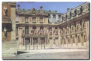 Seller image for Carte Postale Moderne Chteau de Versailles La cour de marbre for sale by CPAPHIL