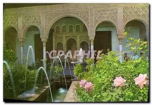 Bild des Verkufers fr Carte Postale Moderne Granada Gnralife Cour des Jets d'eau zum Verkauf von CPAPHIL