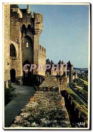 Image du vendeur pour Carte Postale Moderne Horizons de l'Aude La Cite de Carcassonne Ensemble de la Porte d'Aude les deux enceintes fortifi mis en vente par CPAPHIL