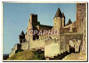 Image du vendeur pour Carte Postale Moderne Horizons de l'Aude La Cite de Carcassonne La Porte d'Aude le chteau Comtal la Tour de l'Eveque mis en vente par CPAPHIL