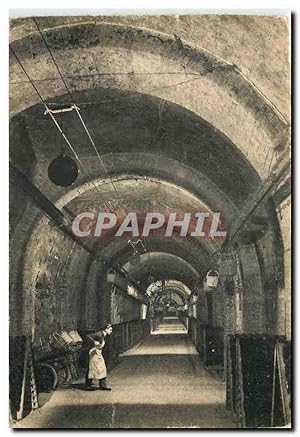 Image du vendeur pour Carte Postale Moderne Champagne pommery et Greno Reims vue d'une galerie mis en vente par CPAPHIL