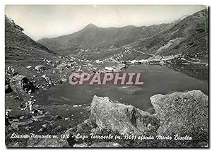 Carte Postale Moderne Limone Piemonte Lac Terrasole sur le fond Mont Bisalta