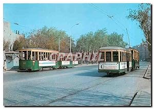 Bild des Verkufers fr Carte Postale Moderne Los Tranvias de Zaragoza Cruce de dos coches Motores de la serie 50 con remolque zum Verkauf von CPAPHIL