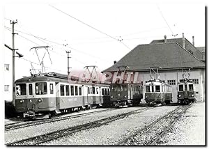 Imagen del vendedor de Carte Postale Moderne Tram BFe 4 4 5 6 BFe 4 4 10 Be 4 4 7 et Xe 4 4 8 devant le depot de Tauffelen 31 3 1974 a la venta por CPAPHIL