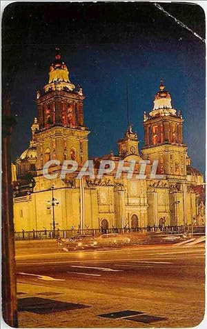 Carte Postale Moderne Vista nocturna de la Catedral de Mexico