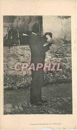 Seller image for Carte Postale Ancienne L'Agent electoral du Canton for sale by CPAPHIL