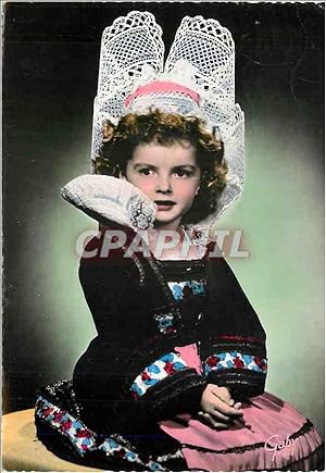 Carte Postale Moderne Costumes Bretons Petite Fille de Fouesnant Folklore