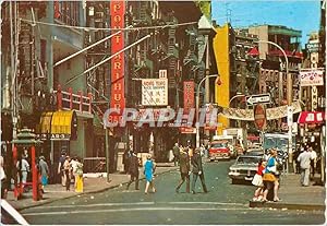 Bild des Verkufers fr Carte Postale Moderne Chinatown New York City A conglomeration of curio shops and restaurants zum Verkauf von CPAPHIL