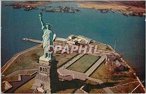 Carte Postale Moderne The Statue of Liberty New York City