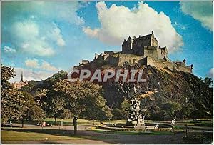 Seller image for Carte Postale Moderne Edinburgh Castle Scotland The view over Princes Street Gardens to the Castle on its rock for sale by CPAPHIL
