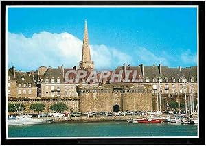 Bild des Verkufers fr Carte Postale Moderne St Malo Cite Corsaire Les Remparts son clocher sa grande Porte et son bassin Vauban zum Verkauf von CPAPHIL