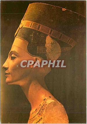 Imagen del vendedor de Carte Postale Moderne Painted Limostone bust of queen Nefertiti a la venta por CPAPHIL